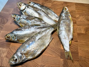 Сурские гренки со вкусом Сыра (100 гр): Тарань вяленая (Азовская)