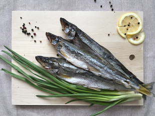 Соус Гуакамоле (90 гр): Корюшка вяленая с икрой