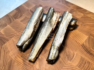 Ведро Ржаные гренки со вкусом Сметана зелень (1 кг): Корюшка вяленая (тушка)