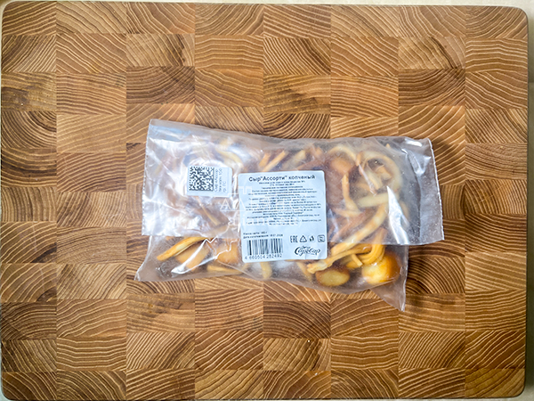 Сыр 150 гр ГОРНЫЙ СЫРОВАР (Ассорти копчёный) в Королеве