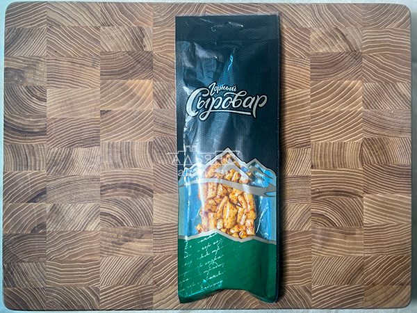 Сыр 60 гр ГОРНЫЙ СЫРОВАР (Бочонок копчёный с аджикой) в Королеве