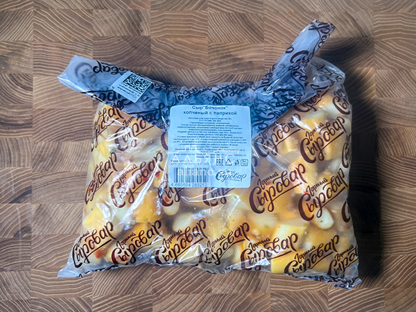 Сыр 1 кг ГОРНЫЙ СЫРОВАР (Бочонок копчёный с паприкой) в Королеве